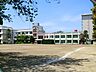 周辺：大田区立田園調布中学校まで徒歩14分(約1100m)と通学に便利な距離。お子さまの毎日の通学も安心です。