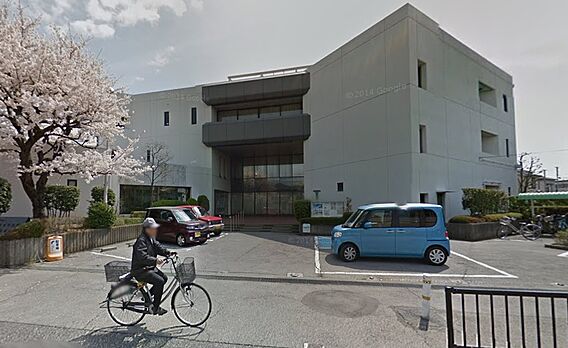川口市立横曽根...