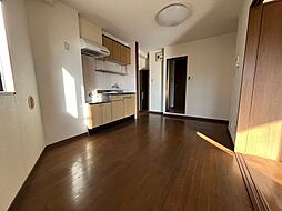 ヴィラぷらせーる 202 2階2LDKのリビング/ダイニング