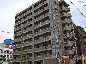 大阪府東大阪市長田西2丁目（賃貸マンション1K・8階・27.92㎡） その1