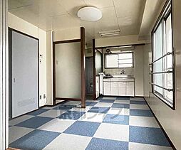 京阪宇治線 六地蔵駅 徒歩12分の賃貸マンション 3階1DKのリビング/ダイニング