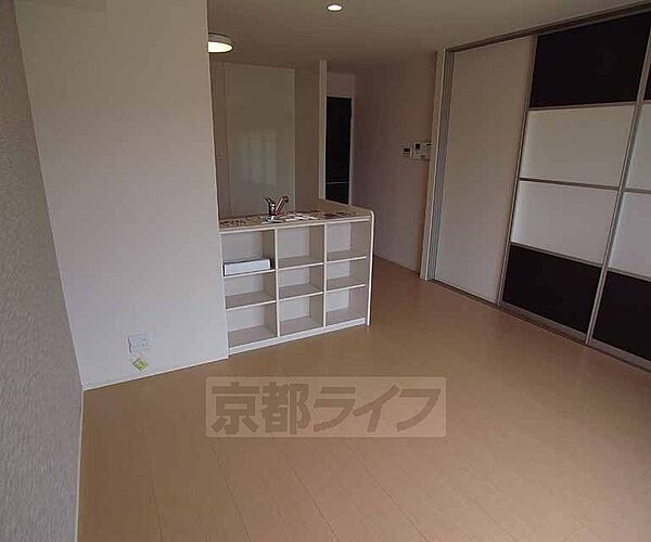 画像4:モダンな雰囲気のお部屋です