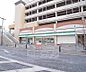 周辺：ファミリーマート長岡京駅前店まで200m ＪＲ長岡京の駅前です。