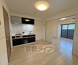 JR山陰本線 亀岡駅 徒歩5分の賃貸マンション 1階1LDKのリビング/ダイニング