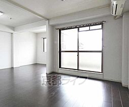 京阪本線 淀駅 徒歩5分の賃貸マンション 1階2LDKのリビング/ダイニング