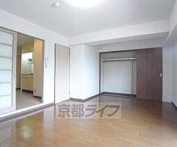 京阪宇治線 六地蔵駅 徒歩1分の賃貸マンション 1階1Kのリビング/ダイニング