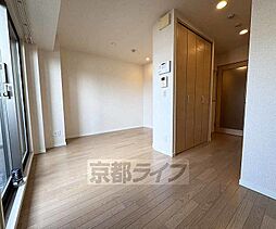 近鉄京都線 上鳥羽口駅 徒歩3分の賃貸マンション 3階ワンルームのリビング/ダイニング