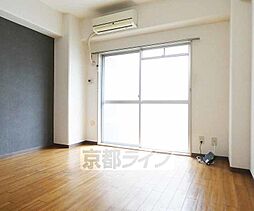 京都市営烏丸線 くいな橋駅 徒歩7分の賃貸マンション 3階ワンルームのリビング/ダイニング