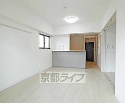 JR東海道・山陽本線 京都駅 徒歩5分の賃貸マンション 4階1LDKのリビング/ダイニング