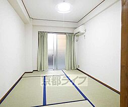 京都市営烏丸線 くいな橋駅 徒歩7分の賃貸マンション 3階1Kのリビング/ダイニング