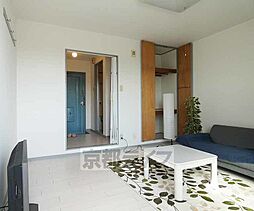 京阪本線 藤森駅 徒歩3分の賃貸アパート 2階1Kのリビング/ダイニング