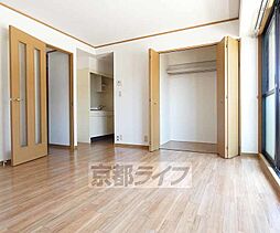 近鉄京都線 上鳥羽口駅 徒歩8分の賃貸マンション 4階ワンルームのリビング/ダイニング