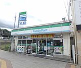 ファミリーマート JR長尾駅前店まで365m