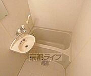 清潔感のある浴室です