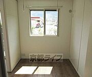 寝室にどうぞ