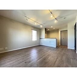 アゼリア 201 2階1LDKのリビング/ダイニング