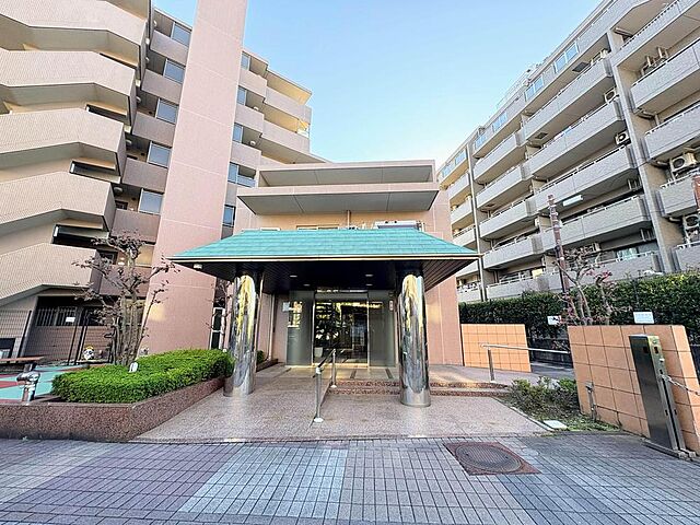 エントランス ルピナス鶴川サウスステージ 3階/-