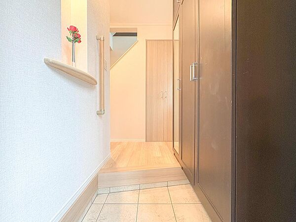 玄関を拡大表示