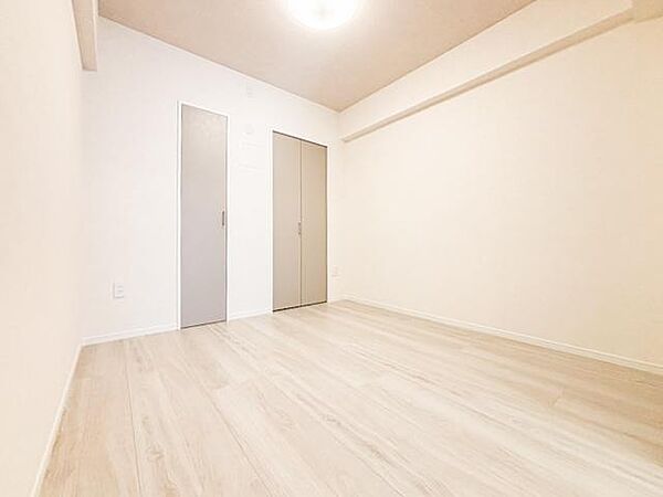 寝室を拡大表示