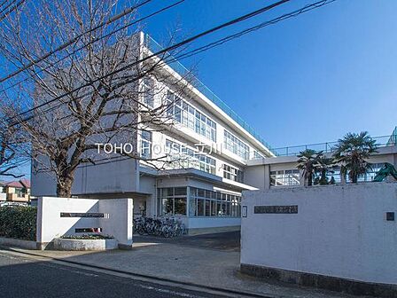立川市立第十小学校まで約1490m