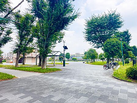 矢崎町防災公園まで約92m