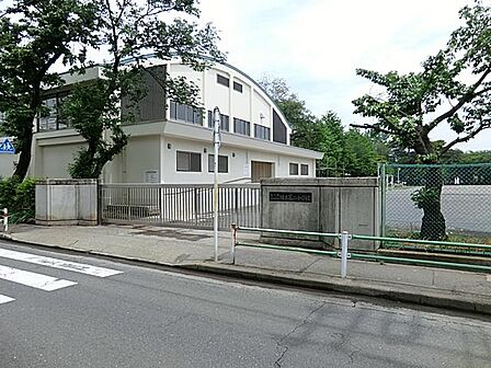 国立市立国立第二小学校まで約950m
