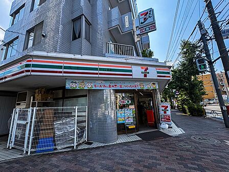 セブンイレブン世田谷1丁目店まで約72m