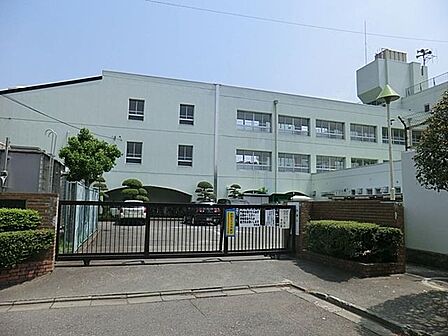 小金井市立南中学校まで約501m