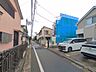外観：前面道路含む現地 （2026年10月05日撮影）