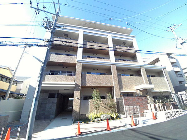 画像2:JR住吉駅徒歩4分 阪急御影駅徒歩14分 閑静な住宅街の住吉本町に位置します。