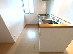 ソレーユ・コート 2階2LDKのリビング/ダイニング