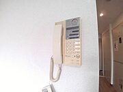 オートロックと連動したインターホン。