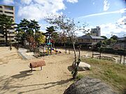 雨ノ神公園まで徒歩１分（１２０ｍ）