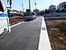 外観：前面道路＆現地土地