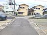 外観：前面道路