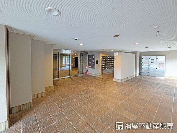 エントランスを拡大表示