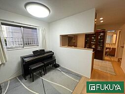 宝梅3丁目 3LDKのリビング/ダイニング