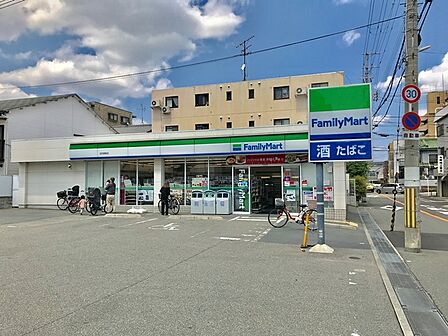 ファミリーマート庄内栄町店