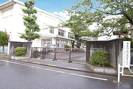 市川市立信篤小学校 徒歩9分。 650m