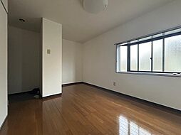 アドニス 207 2階1Kのリビング/ダイニング