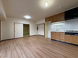 インペリアルアカシヤ 202 2階3LDKのリビング/ダイニング