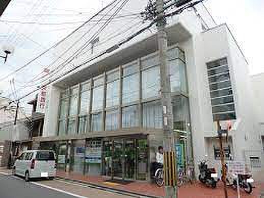 京都銀行稲荷支店（626m）