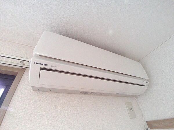 画像14:冷暖房エアコン完備