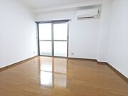 ゆったり洋室7帖