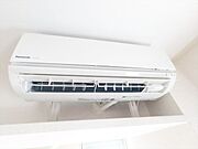 冷暖房エアコン完備