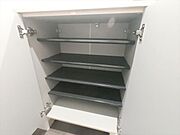 シューズBOX付き