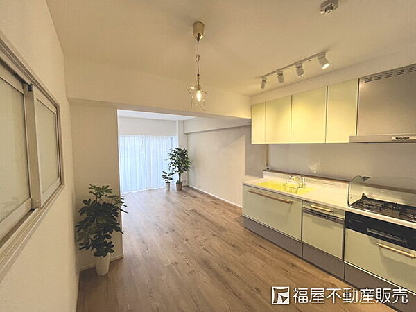 キッチンを拡大表示