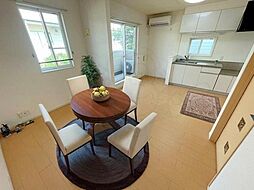 カンフォーラ 2階2LDKのリビング/ダイニング