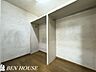収納：・充実収納完備で、お部屋ごとに衣類などの収納ができ、室内がスッキリと片付きます・室内に余計な家具を置く必要がなく、お部屋を広くお使いになれます・いつでも内覧可能です・是非ご確認ください