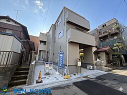 南野川1丁目 6帖超3居室のゆとりの3階建て邸宅